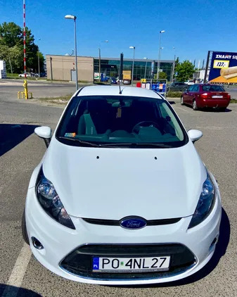 poznań Ford Fiesta cena 15900 przebieg: 111111, rok produkcji 2010 z Poznań